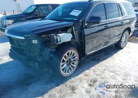 2022 Cadillac Escalade 4Wd Premium Luxury z USA, uszkodzony, nr VIN 1GYS4CKL8NR184896